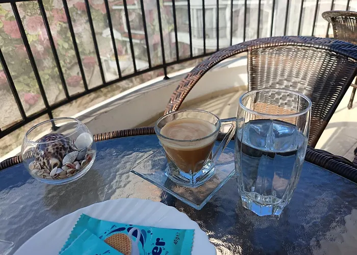 Aura Blu Апартамент *