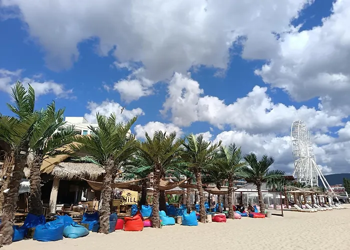 Aura Blu Апартамент *